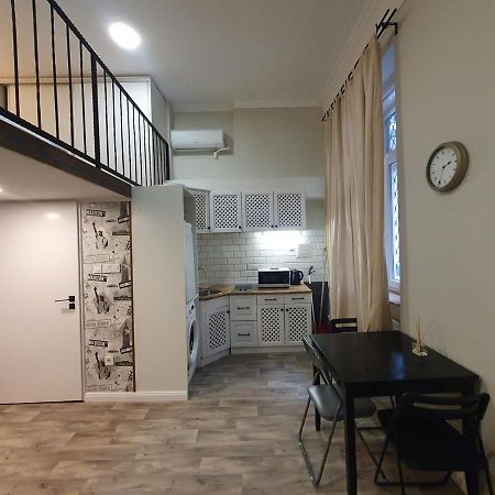 Madam With Ac And The Central Location 布达佩斯 外观 照片